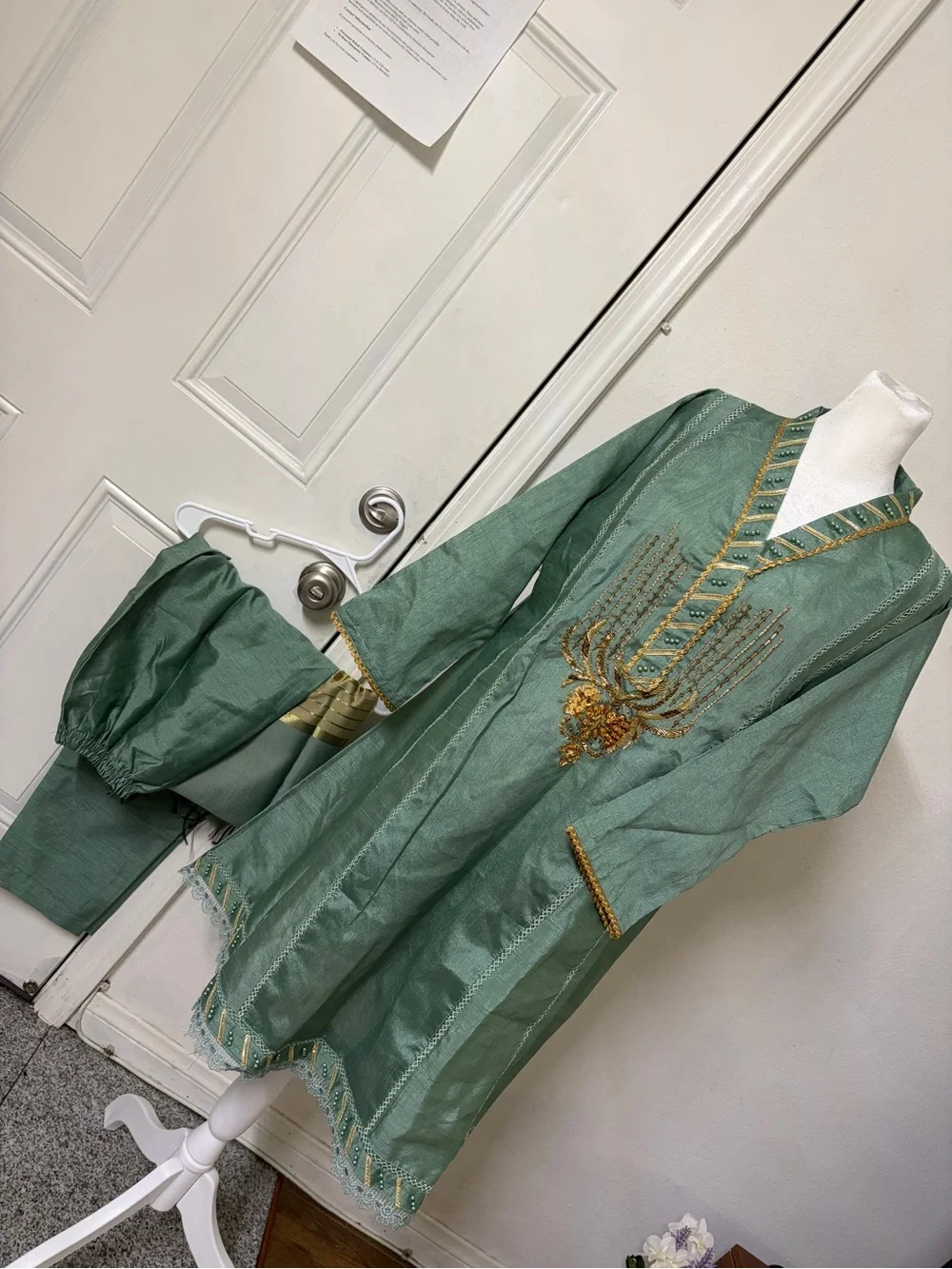 Pakistani Embroidered Seafoam Green Kurta Set